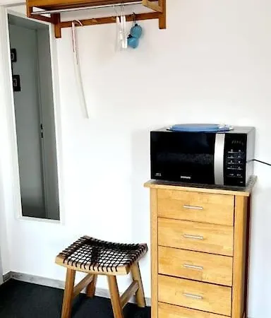 Deluxe *